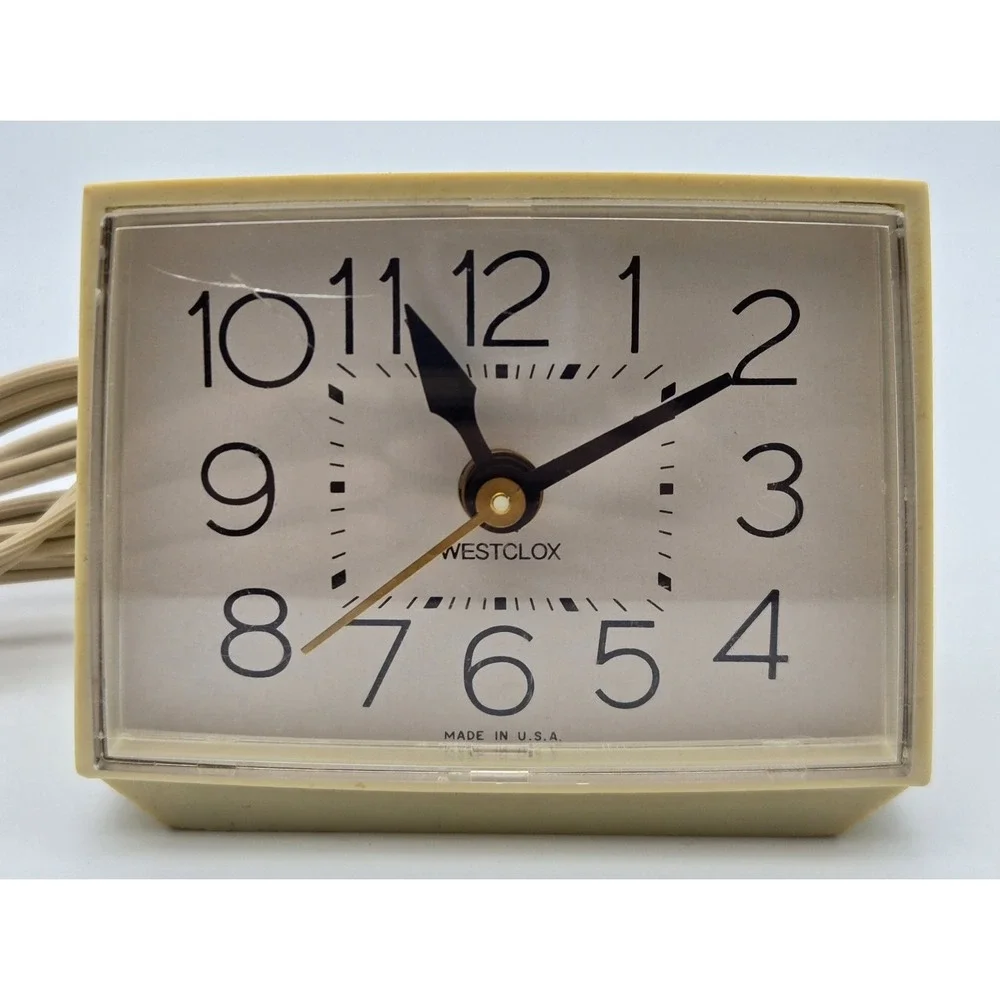 Westclox Bold II Model 22189‎ Beige Vintage Electric Clock USA Made